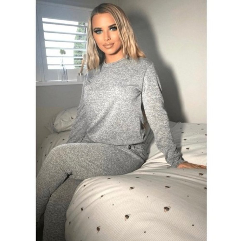 Gray Long Sleeve Top and High Waist Joggers Jogger Pants Two Piece Set - Picture 9 of 10